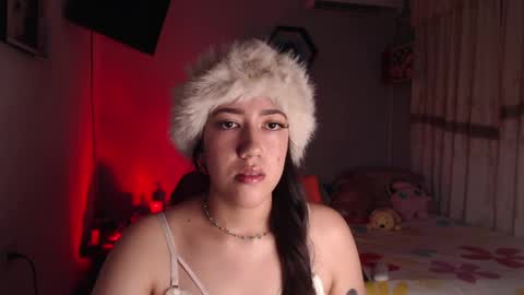 Snapshot of aurora_shy_ chatting on 05.22.26 Aurora online show from 05.22.26
