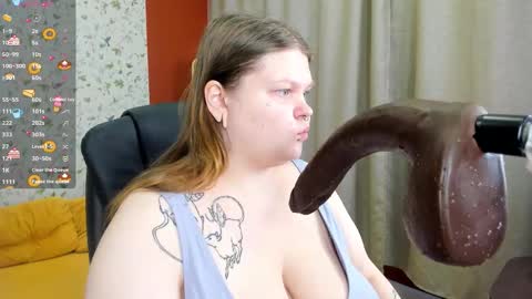 Snapshot of aurorademoni chatting on 02.06.26 Aurora online show from 02.06.26