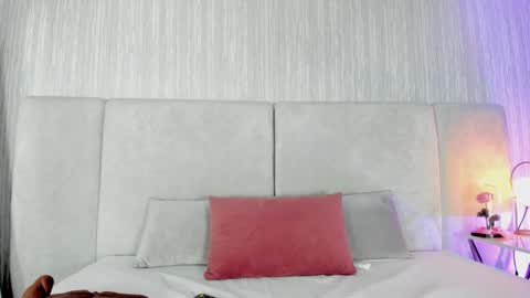 Snapshot of auroradurand chatting on 12.22.24 ...  ... online show from 12.22.24