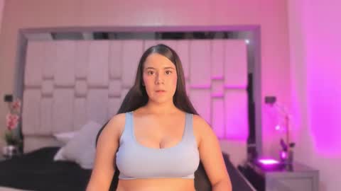 Aurora  online show from 10.12.25