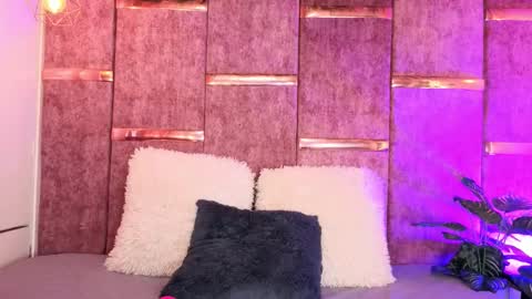 aurora online show from 10.30.25