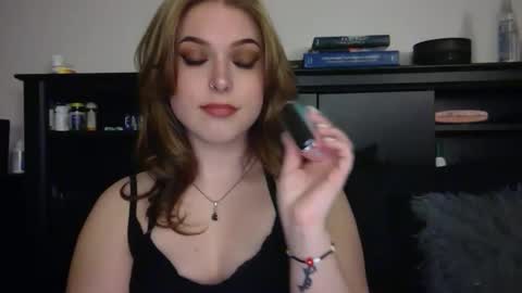 Snapshot of auroralightz1 chatting on 02.25.26 auroralightz1 online show from 02.25.26