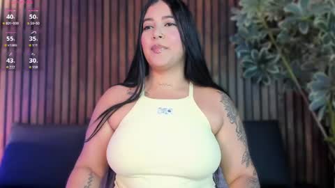 Snapshot of auroraqueenn chatting on 07.25.26 auroraqueenn online show from 07.25.26