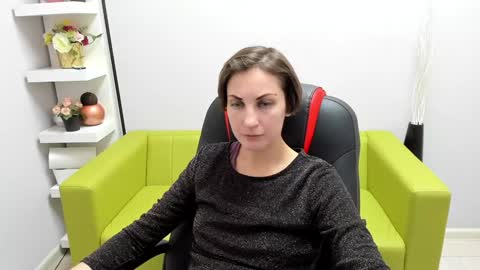 Snapshot of aurorascript chatting on 12.16.24 Aurora online show from 12.16.24