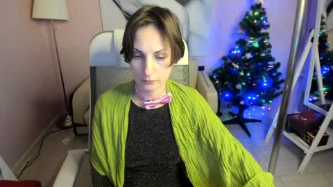 Snapshot of aurorascript chatting on 01.02.25 Aurora online show from 01.02.25
