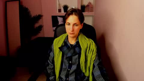 Snapshot of aurorascript chatting on 02.06.25 Aurora online show from 02.06.25