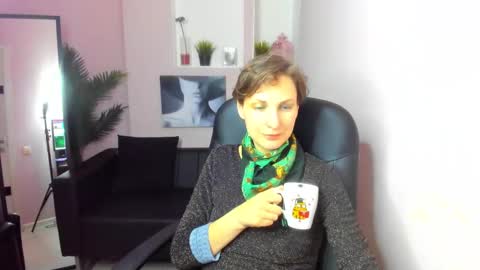 Snapshot of aurorascript chatting on 02.22.25 Aurora online show from 02.22.25