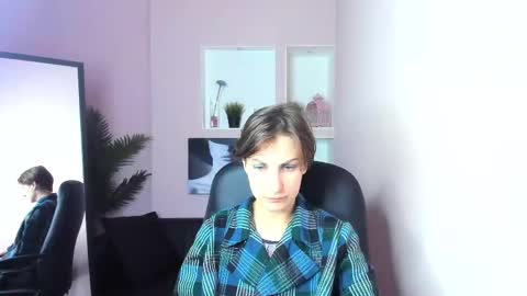 Snapshot of aurorascript chatting on 03.11.25 Aurora online show from 03.11.25