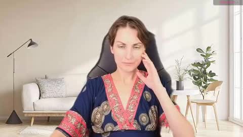 Aurora online show from 11.30.25