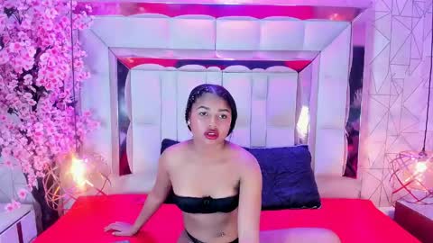 Snapshot of auroravale1 chatting on 05.29.26 Aurora Vale online show from 05.29.26