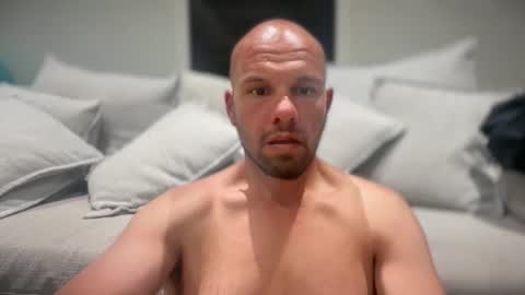 aussieboycal online show from 04.17.26