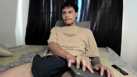 Snapshot of austin_falcon chatting on 01.09.25 Austin online show from 01.09.25