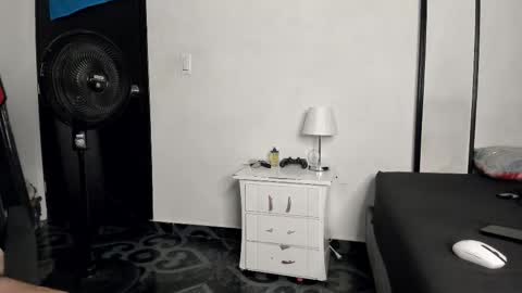 Snapshot of austin_falcon chatting on 02.11.25 Austin online show from 02.11.25