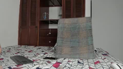 Snapshot of austin_falcon chatting on 10.09.25 Austin online show from 10.09.25