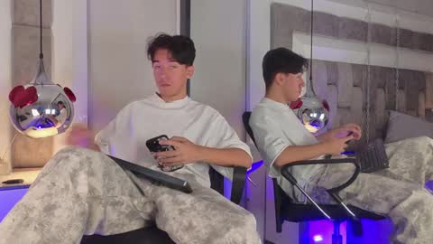 austinreeds online show from 04.04.26