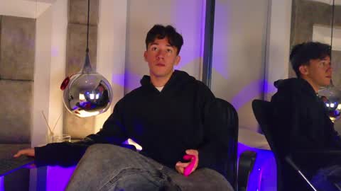 austinreeds online show from 04.19.26