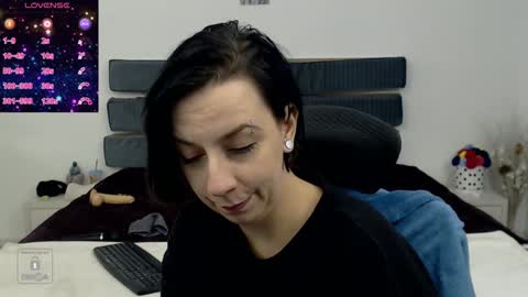 AutumnOpal online show from 01.20.25