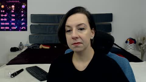 AutumnOpal online show from 01.23.25