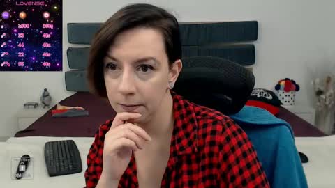 AutumnOpal online show from 02.19.25