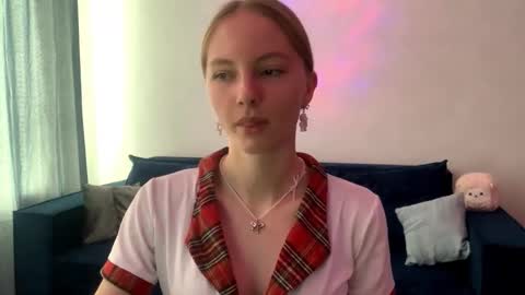 Annie online show from 09.10.25