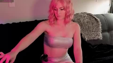 Ava Rhodes online show from 10.06.25