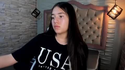 Snapshot of ava_broown chatting on 12.04.24 online show from 12.04.24