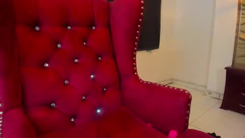 Snapshot of ava_broown chatting on 12.14.24 online show from 12.14.24