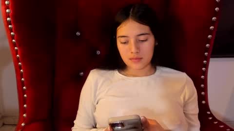 Snapshot of ava_broown chatting on 12.18.24 online show from 12.18.24