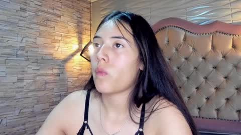 Snapshot of ava_broown chatting on 01.26.25 online show from 01.26.25