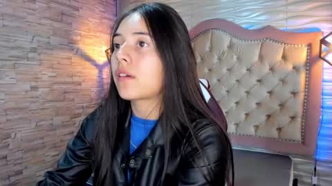 Snapshot of ava_broown chatting on 02.06.25 online show from 02.06.25