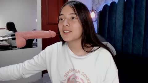 Snapshot of ava_broown chatting on 03.02.25 online show from 03.02.25