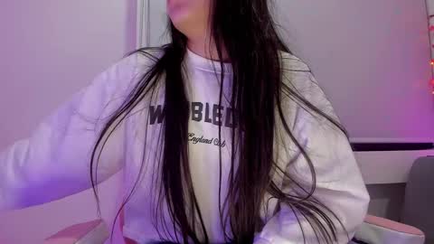 Snapshot of ava_broown chatting on 11.24.25 online show from 11.24.25