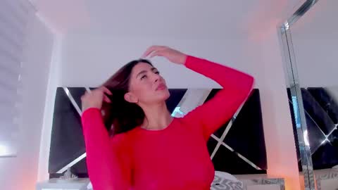 Snapshot of ava_fontana2 chatting on 04.12.26 Ava Fontana online show from 04.12.26