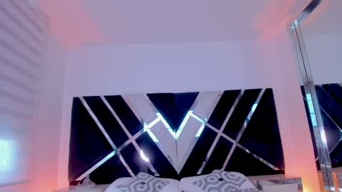 Snapshot of ava_fontana2 chatting on 04.16.26 Ava Fontana online show from 04.16.26