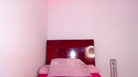 ava online show from 10.15.25