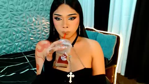 Snapshot of ava_lux chatting on 07.17.26 Ava online show from 07.17.26