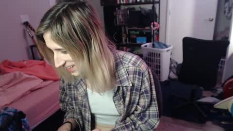 Snapshot of ava_reinhart_999 chatting on 02.05.26 Ava online show from 02.05.26