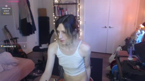 Snapshot of ava_reinhart_999 chatting on 06.24.26 Ava online show from 06.24.26