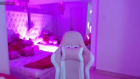 AVA online show from 02.10.26