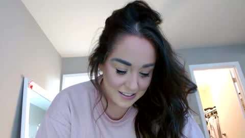 Snapshot of avaashley chatting on 11.13.25 Ava Ashley online show from 11.13.25