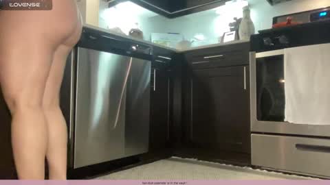 Snapshot of avabradley chatting on 12.24.24 Ava . Support my channel by using my affiliate link to make your account  Thanks  online show from 12.24.24