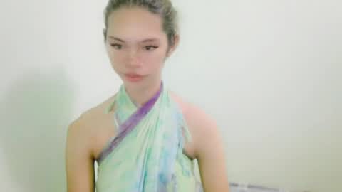 Snapshot of avacadaxcx chatting on 09.11.25 avacadaxcx online show from 09.11.25