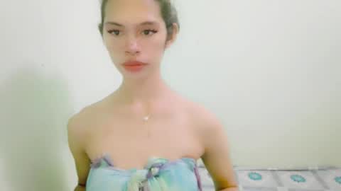 Snapshot of avacadaxcx chatting on 09.15.25 avacadaxcx online show from 09.15.25