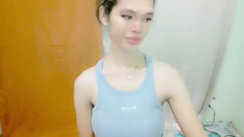 Snapshot of avacadaxcx chatting on 09.22.25 avacadaxcx online show from 09.22.25