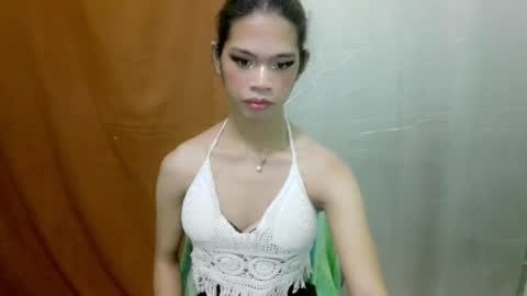 Snapshot of avacadaxcx chatting on 10.10.25 avacadaxcx online show from 10.10.25