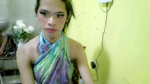 Snapshot of avacadaxcx chatting on 11.10.25 avacadaxcx online show from 11.10.25