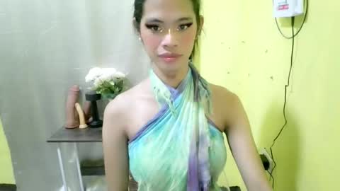 Snapshot of avacadaxcx chatting on 11.11.25 avacadaxcx online show from 11.11.25