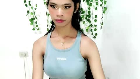 Snapshot of avacadaxcx chatting on 11.16.25 avacadaxcx online show from 11.16.25