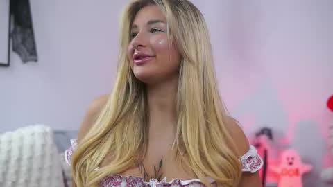 Carina online show from 10.27.25