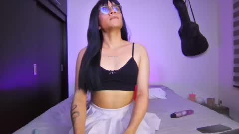 Ava  online show from 01.19.25